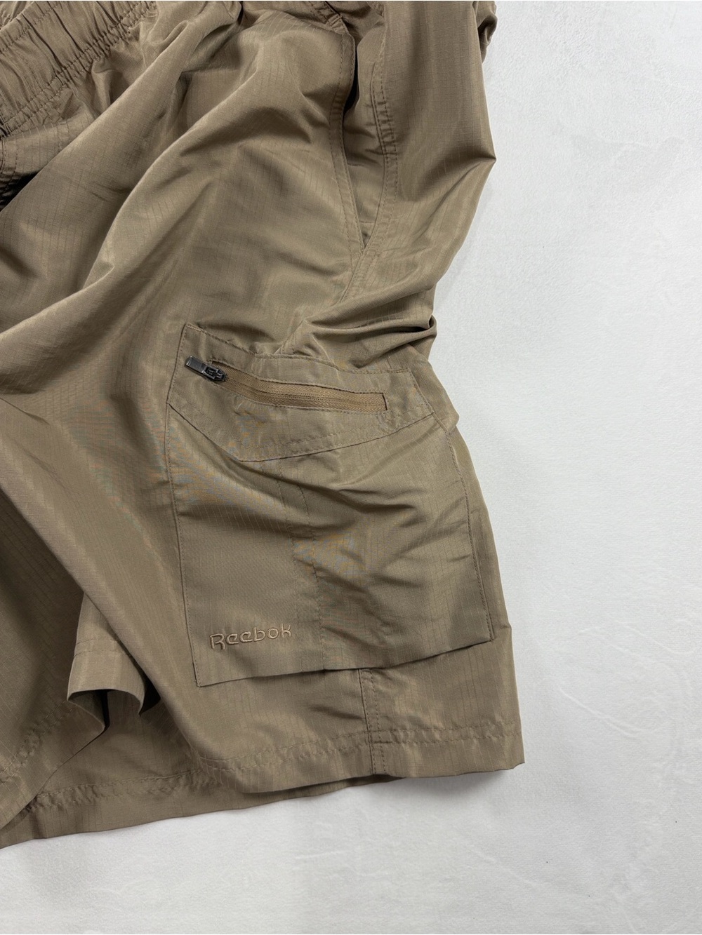 Reebok Men's Casual Cargo Shorts in Tan - Picture 4 of 7